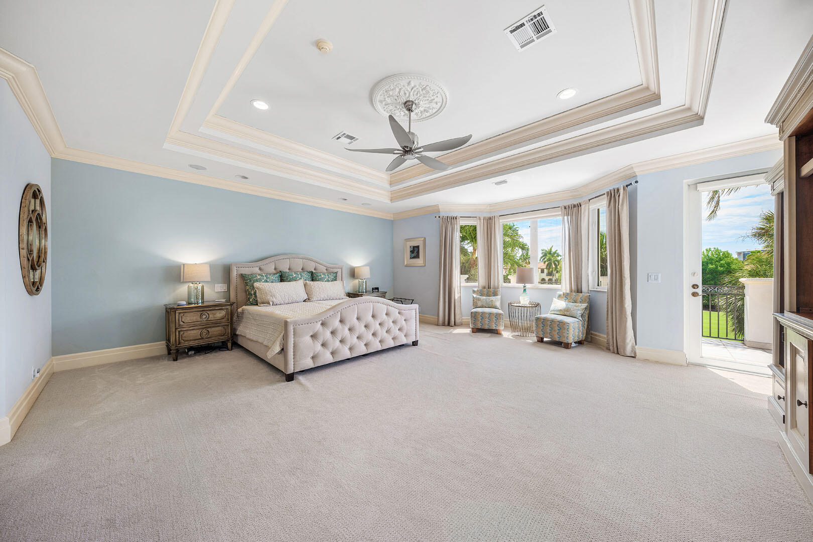 ROYAL PALM YACHT & COUNTRY CLUB - Residential