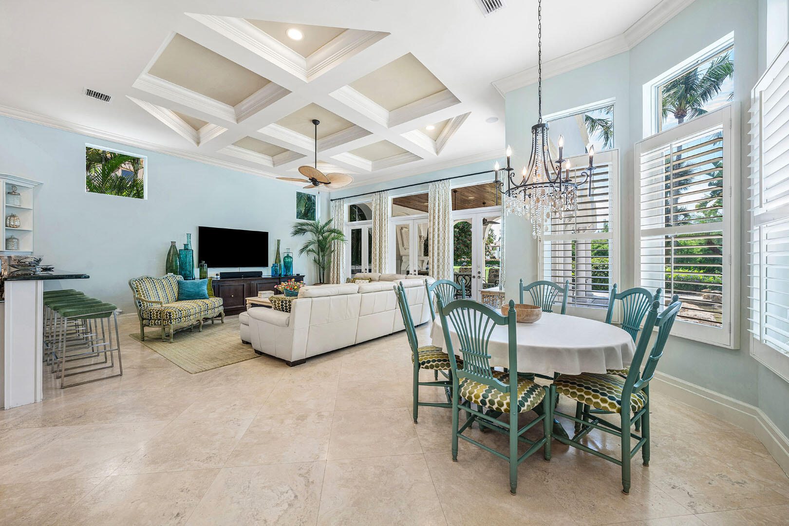 ROYAL PALM YACHT & COUNTRY CLUB - Residential