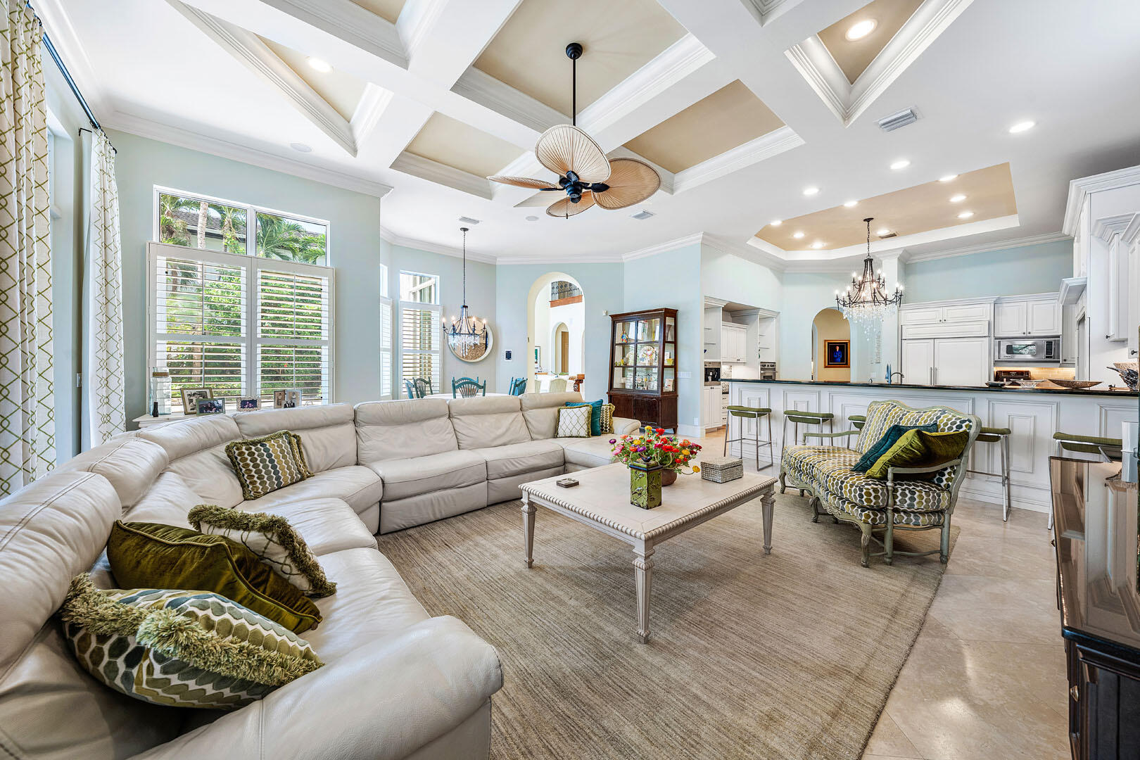 ROYAL PALM YACHT & COUNTRY CLUB - Residential