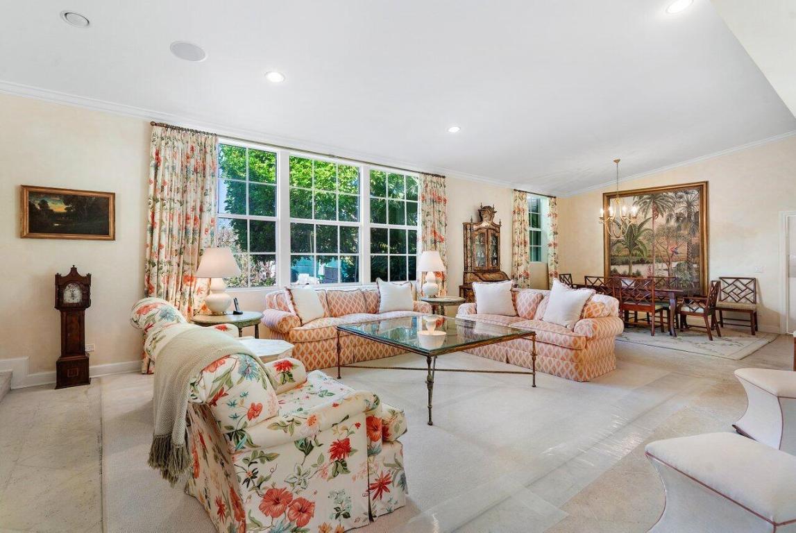 JAMAICA LANE IN - Residential