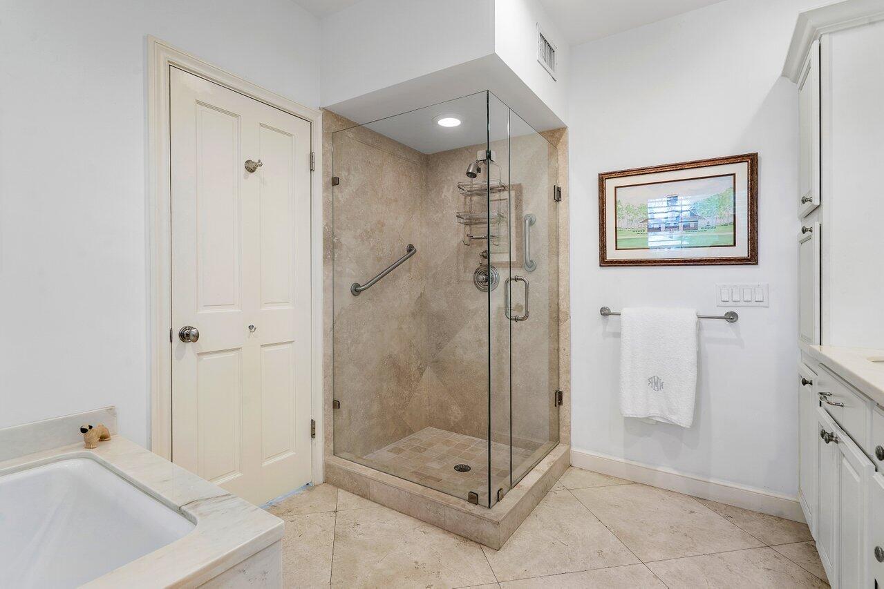 JAMAICA LANE IN - Residential