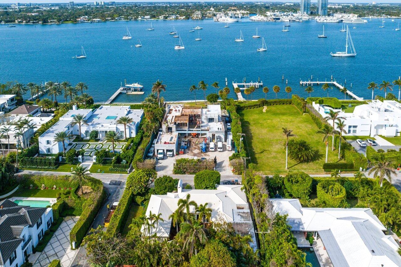 JAMAICA LANE IN - Residential