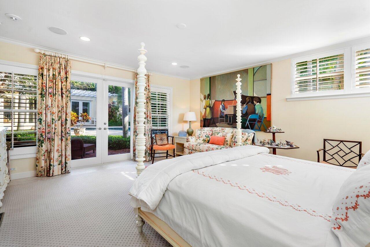 JAMAICA LANE IN - Residential