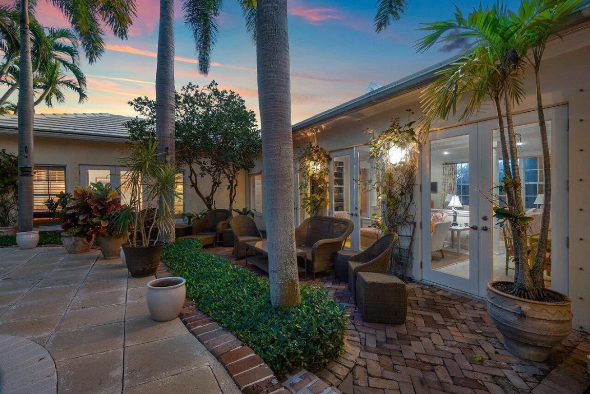 JAMAICA LANE IN - Residential