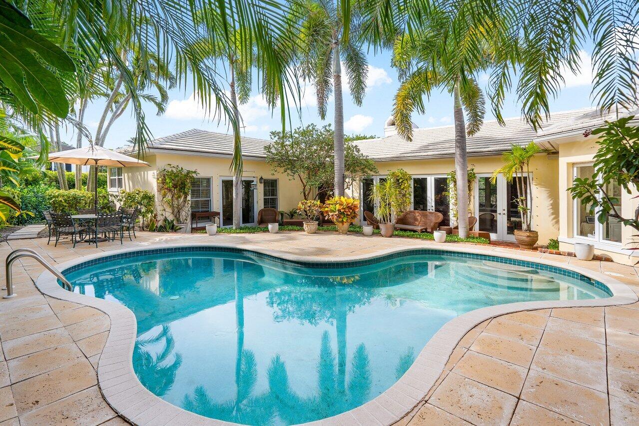 JAMAICA LANE IN - Residential