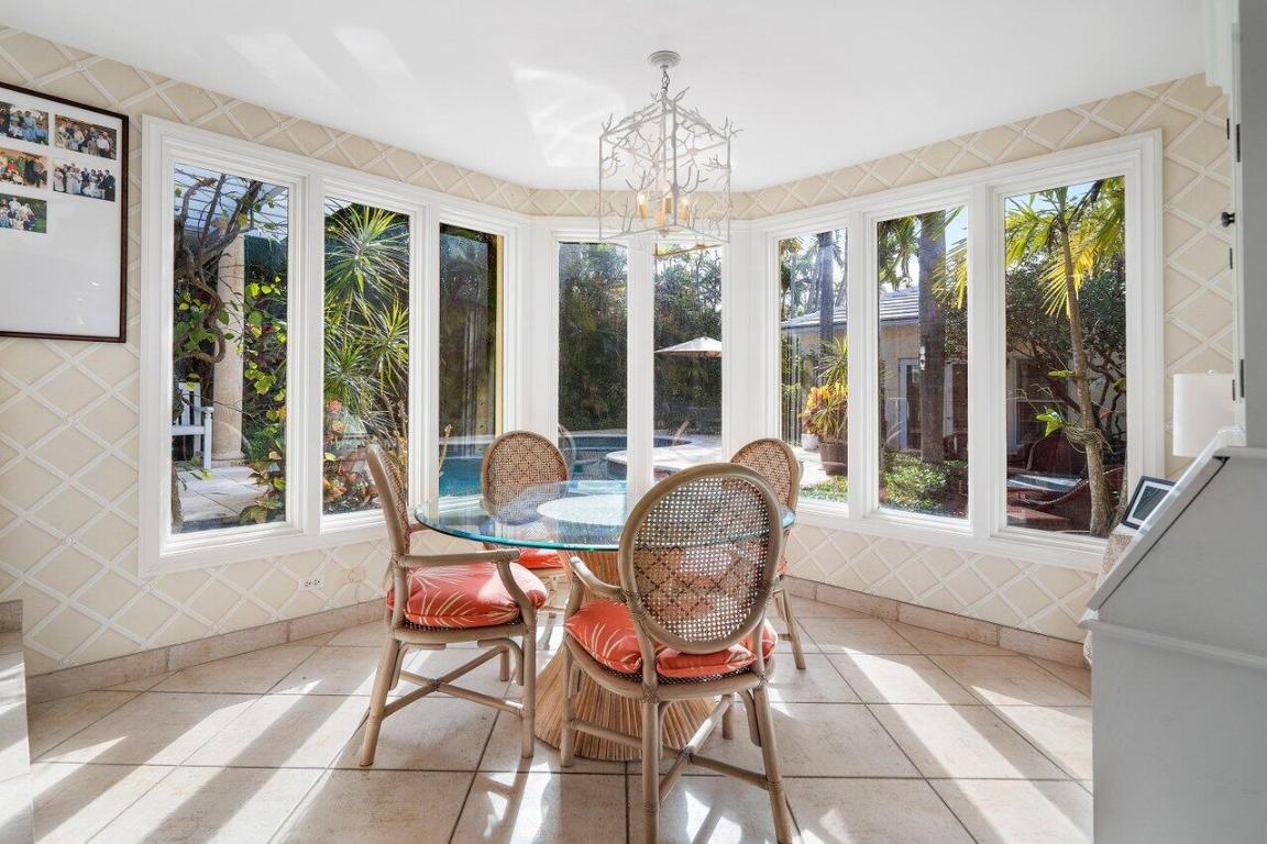 JAMAICA LANE IN - Residential