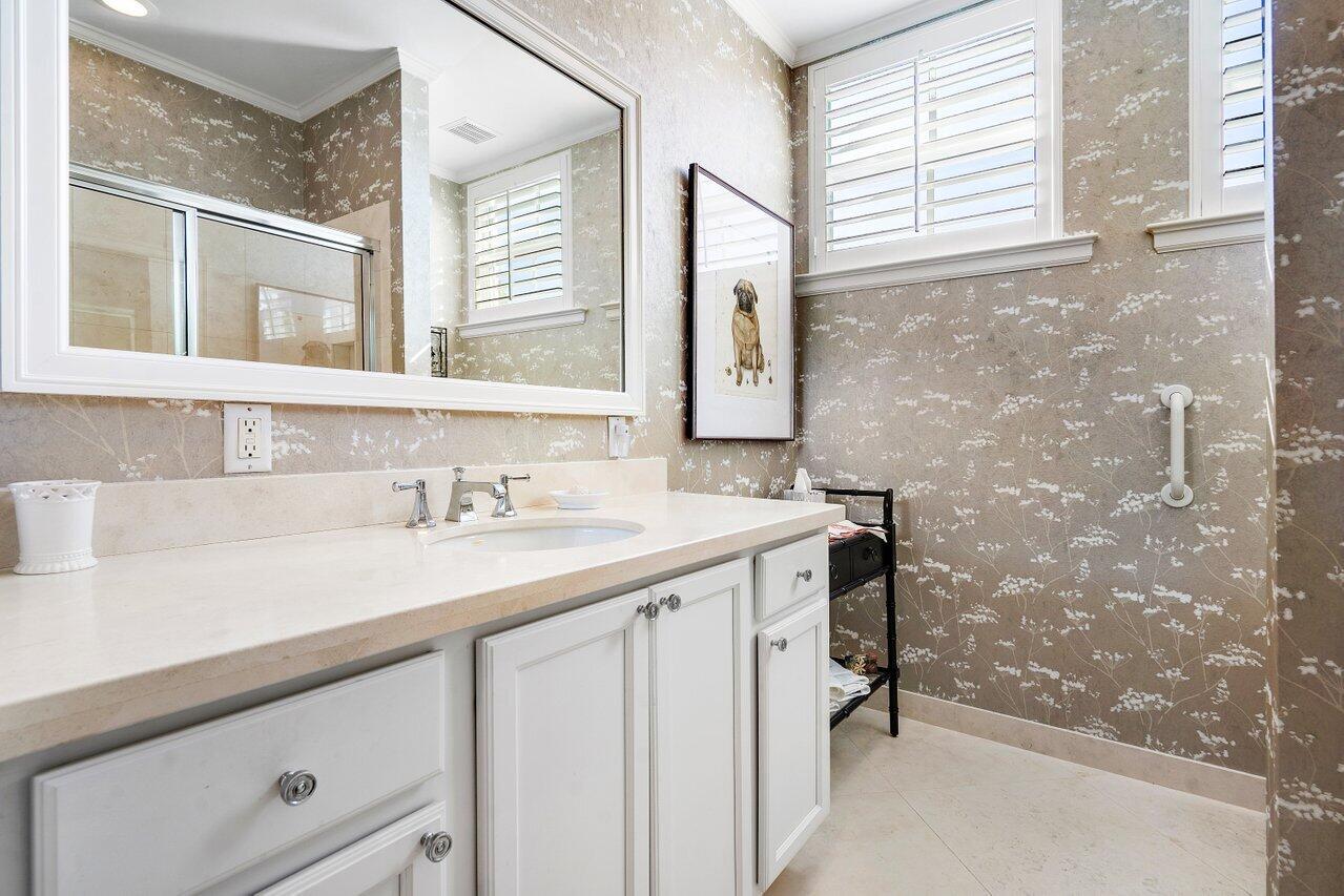 JAMAICA LANE IN - Residential