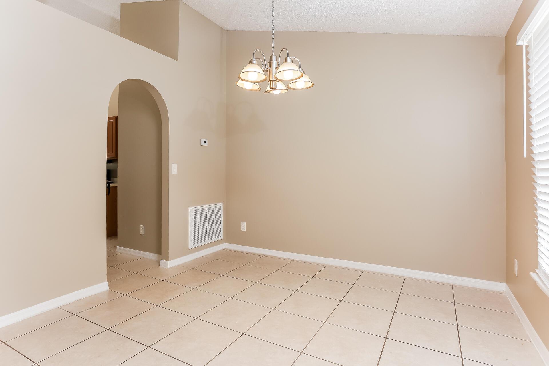 PORT ST LUCIE SECTION 19 - Residential Lease