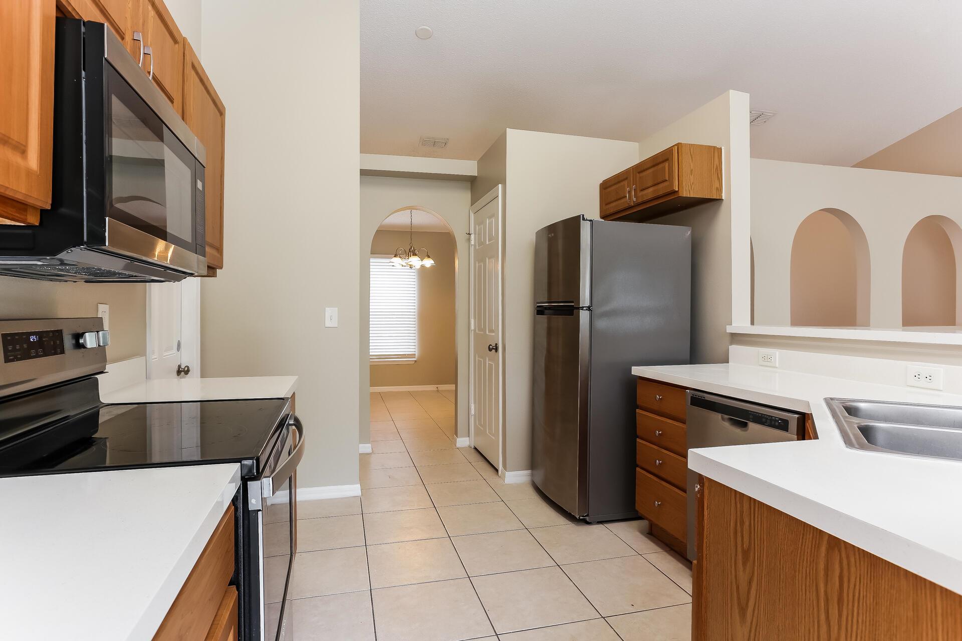 PORT ST LUCIE SECTION 19 - Residential Lease