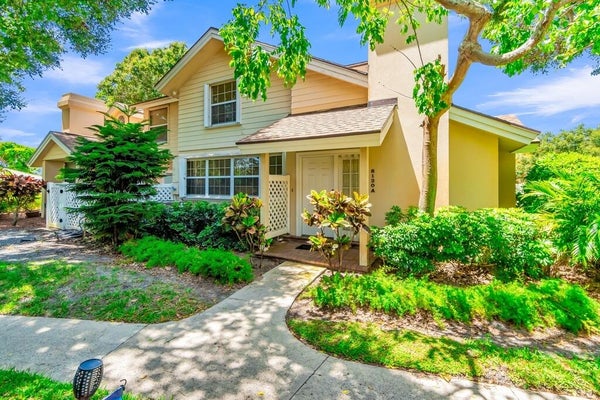 8120 NORTHBORO CT # 20A, LAKE CLARKE SHORES, FL 33406 - Image c03f42e75f42c37eb73f04af6b0176df/1184982040