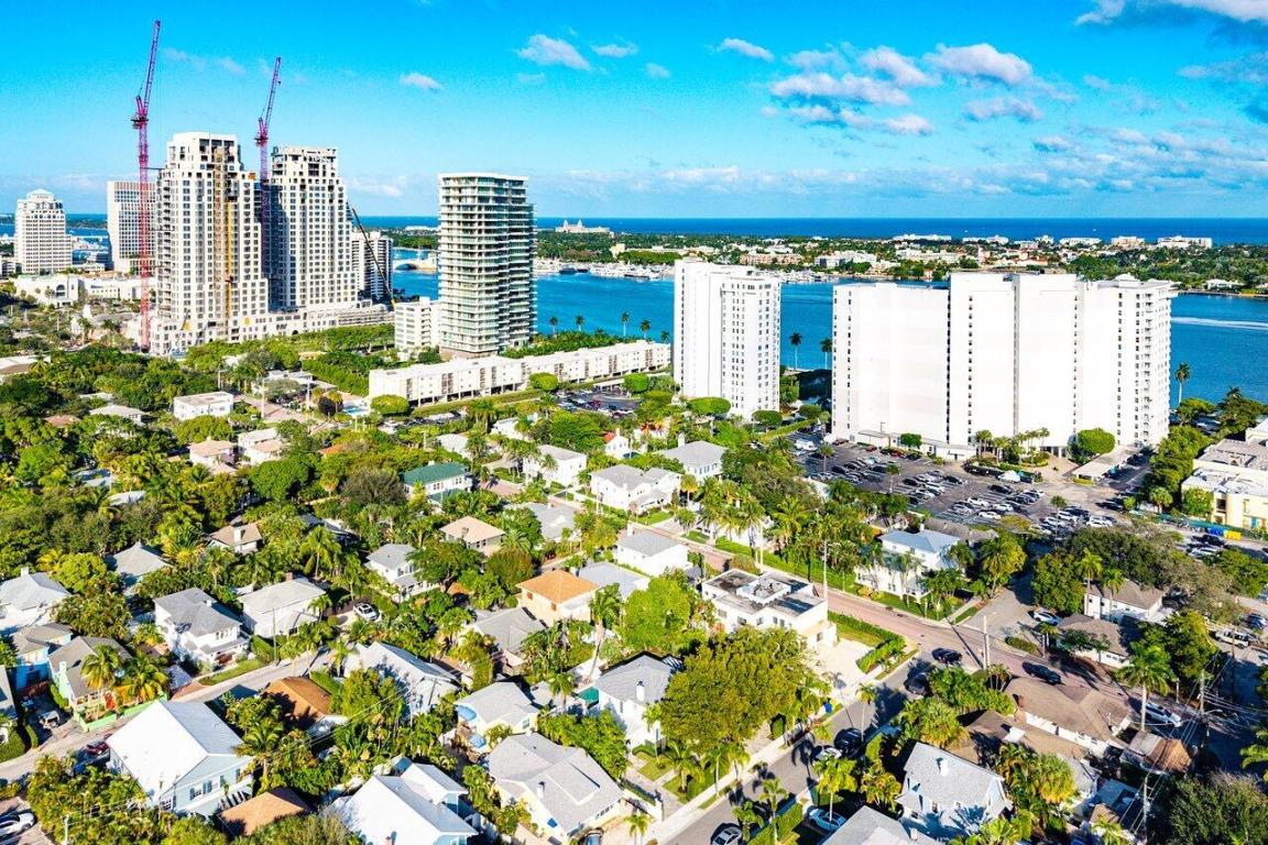 CARLBERG COURT ADD 1 - Residential