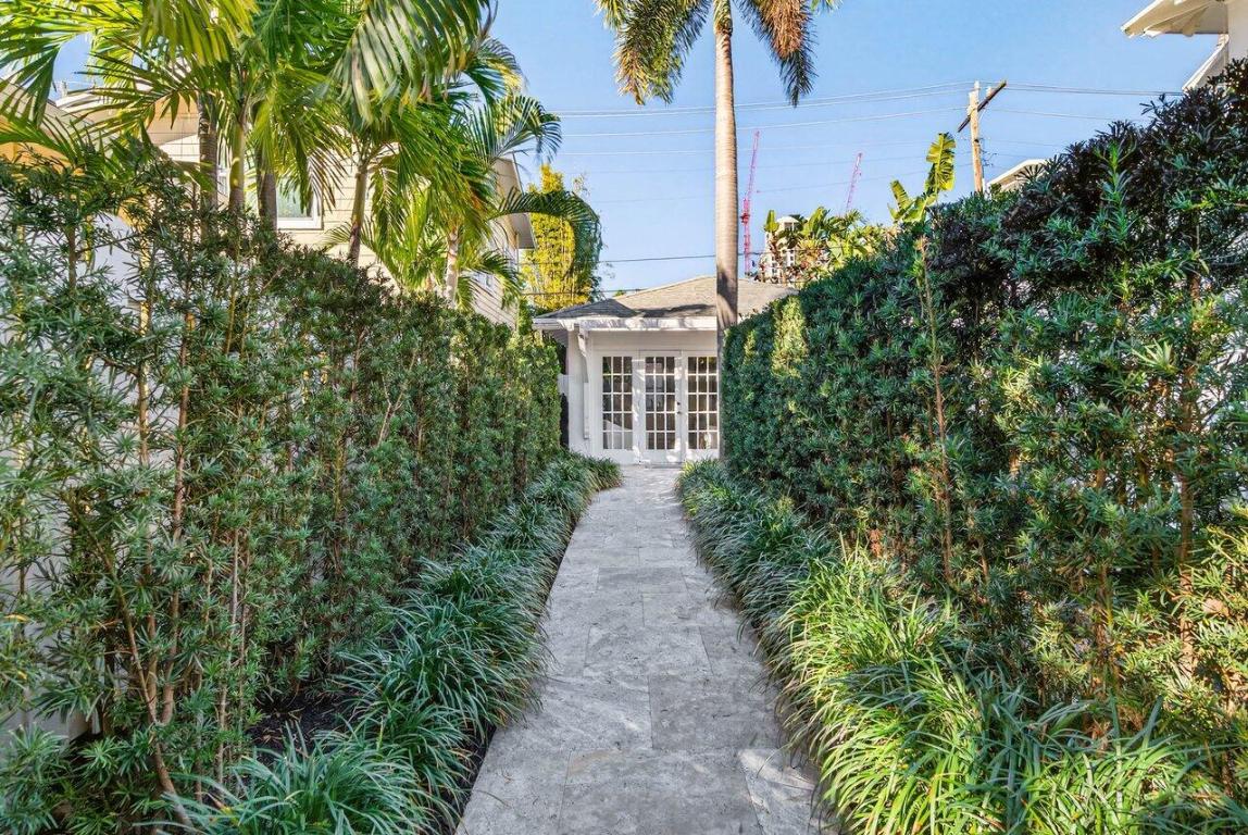 CARLBERG COURT ADD 1 - Residential