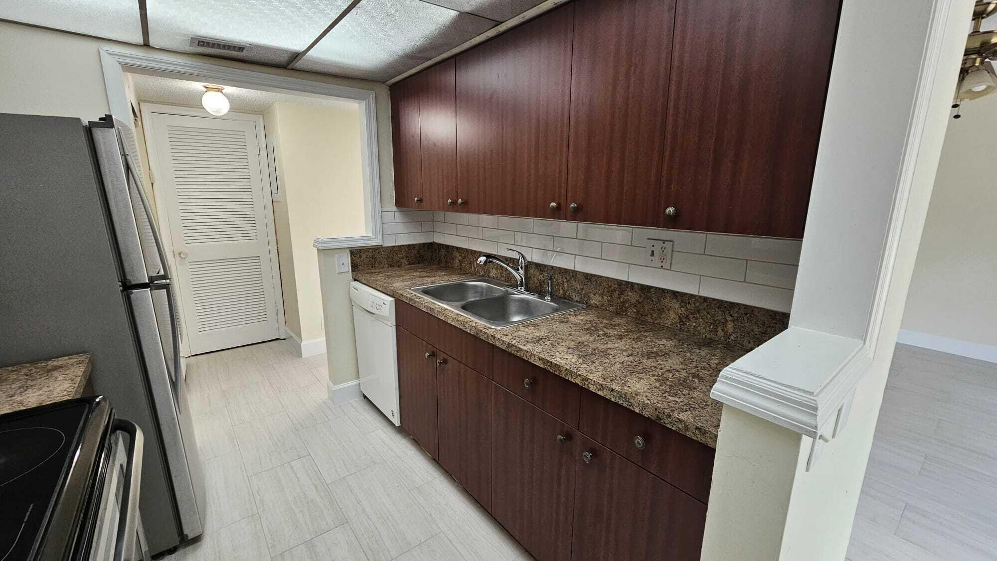 SPRINGWOOD CONDO - Residential Lease