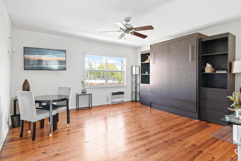 Photo of 31 S Golfview Road #11, Lake Worth Beach, FL 33460 (MLS # R11081398)