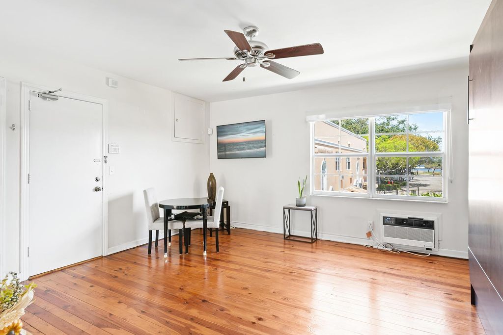 Photo of 31 S Golfview Road #11, Lake Worth Beach, FL 33460 (MLS # R11081398)