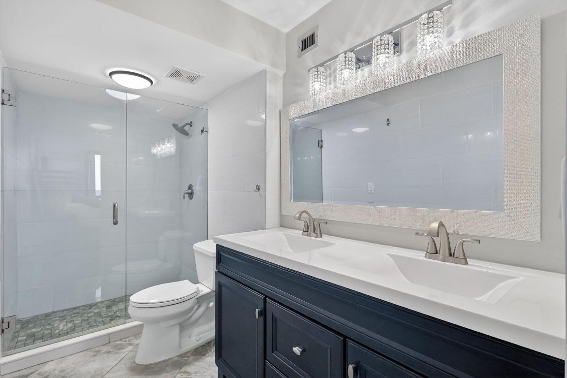 ISLAND CREST CONDOMINIUM - Residential