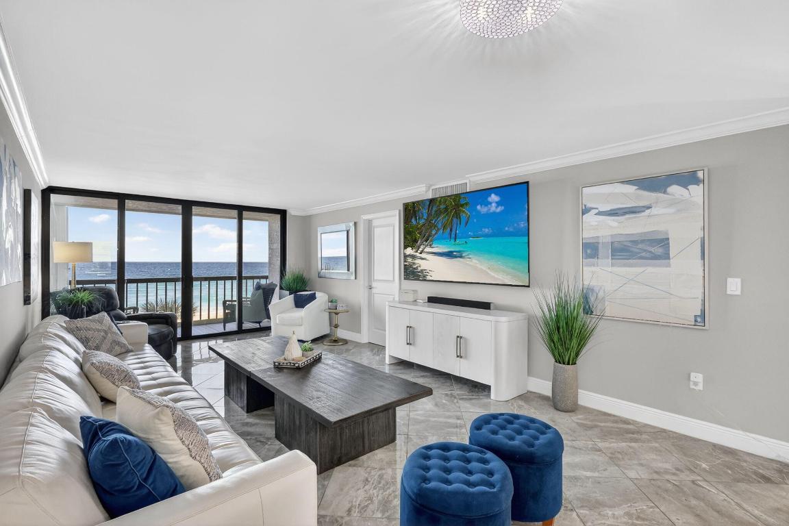 ISLAND CREST CONDOMINIUM - Residential