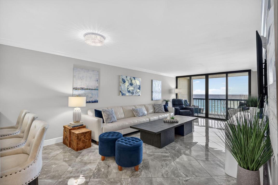 ISLAND CREST CONDOMINIUM - Residential