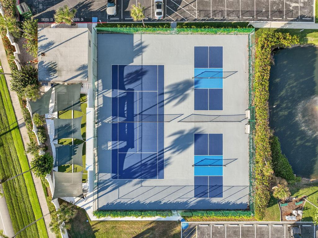 ISLAND CREST CONDOMINIUM - Residential