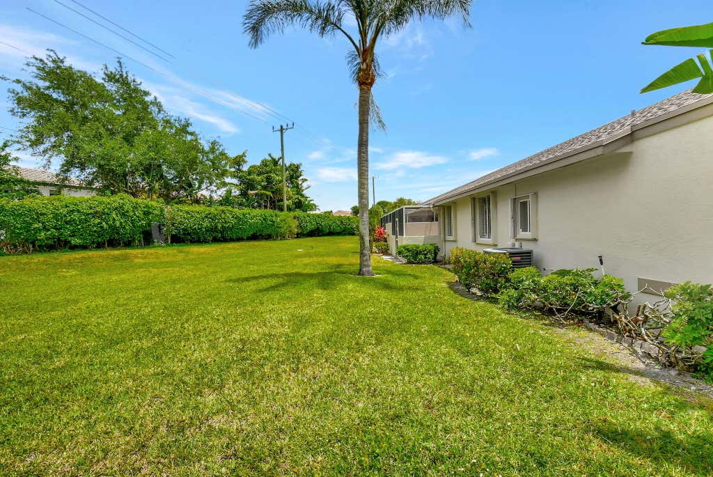 Photo of 9733 Boca Gardens Circle N #Apt. A, Boca Raton, FL 33496 (MLS # R10983553)
