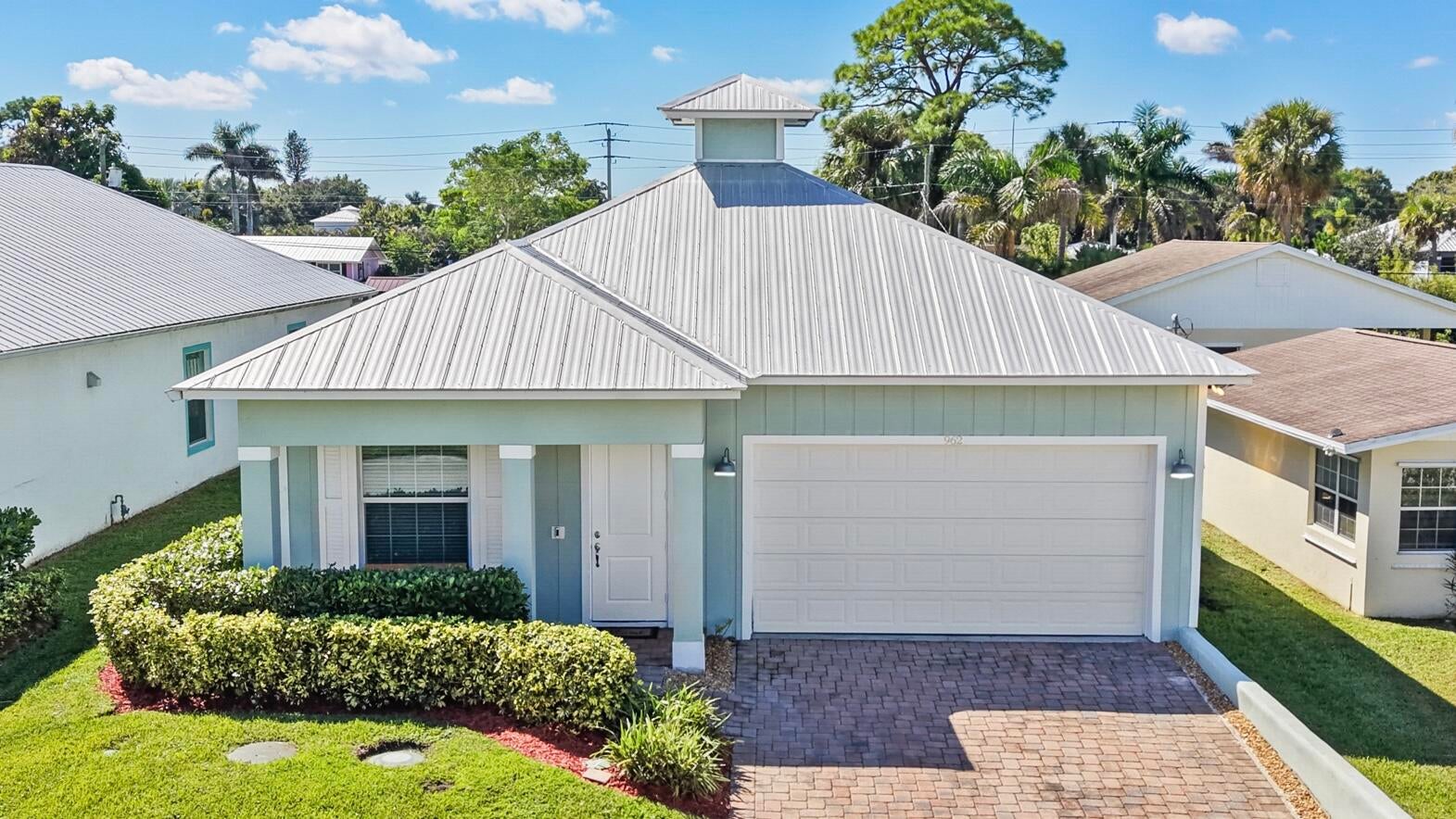 962 SW 27TH Street