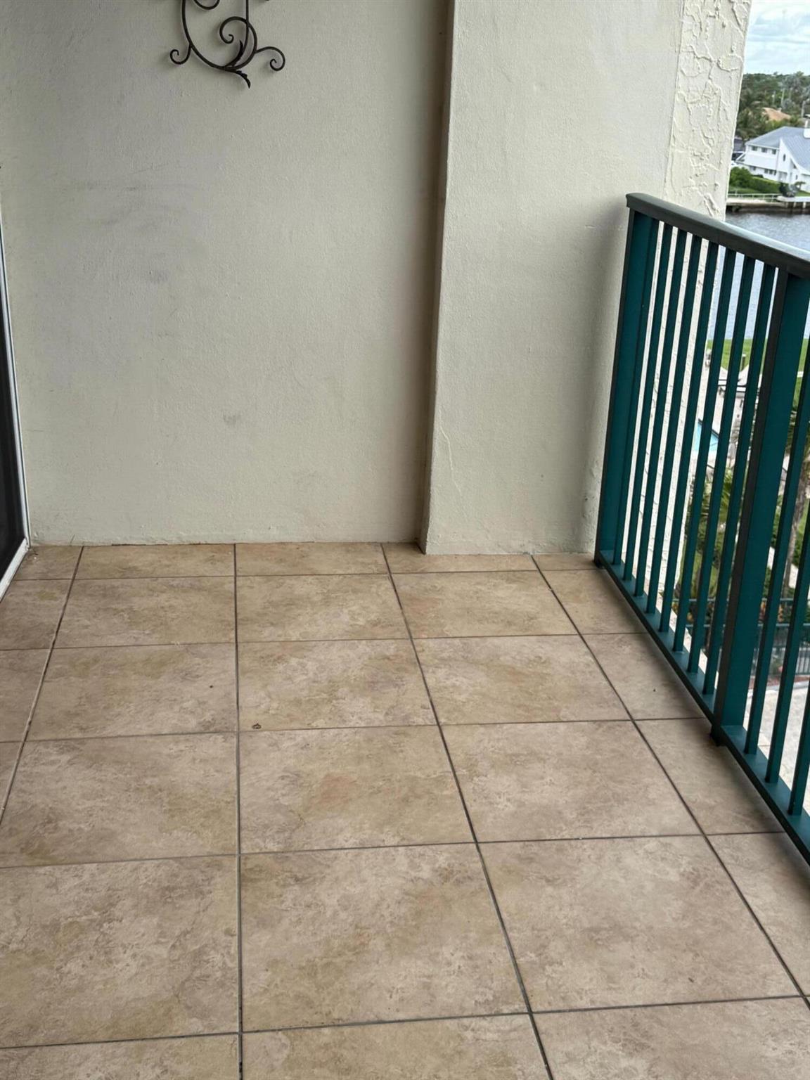 PORT DE MER CONDO - Residential Lease