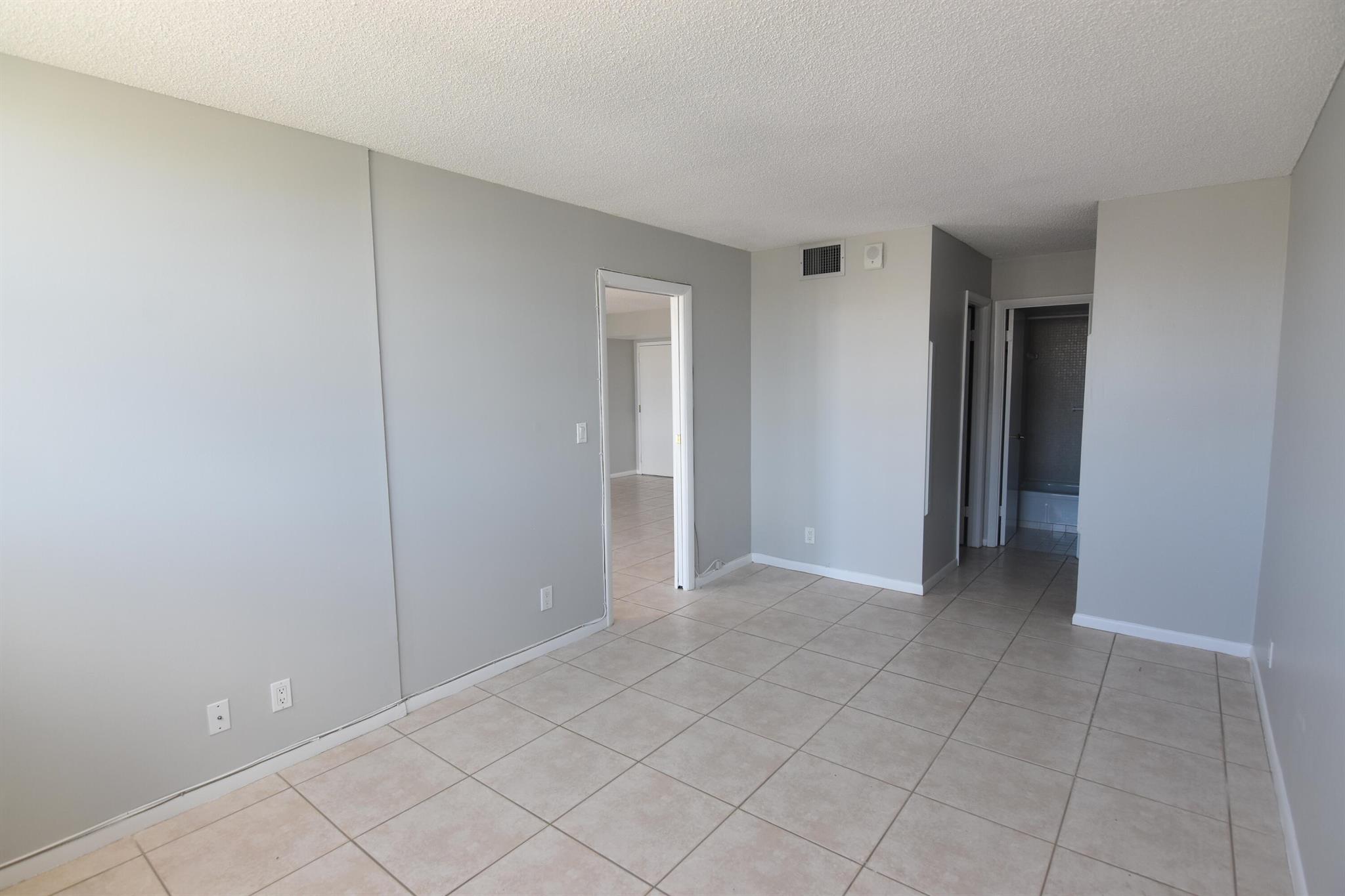 PORT DE MER CONDO - Residential Lease