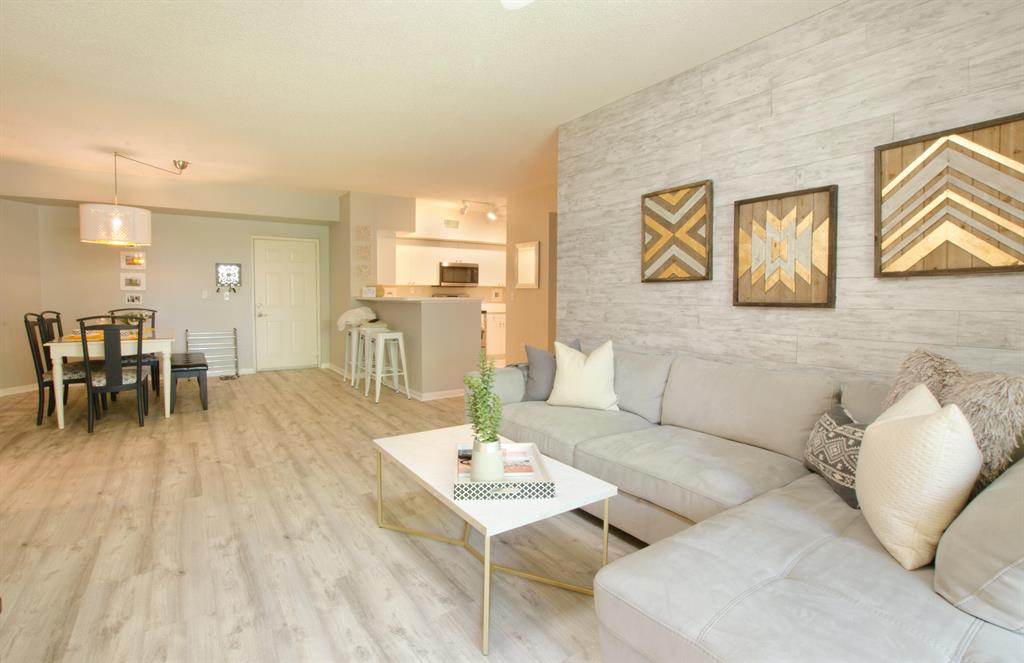Available starting Nov 10. Spacious garden facing unit on 2nd floor, 3 bedrooms and 2 bath and assigned garage in building. Pets ok up to 2 no bigger than 35 lbs. Open concept living, dining, kitchen with plenty of light. Oversized screened balcony from main living room and smaller balcony in one of the bedrooms. Walk in closets in 2 of bedrooms. No carpets! Clean and modern. Enjoy for the season!6 month rental $39,000 (no tourist tax 13%) 5 month rental $38,000 (tenant pays 13% tax) 4 month rental $35,000 (tenant pays 13% tax)