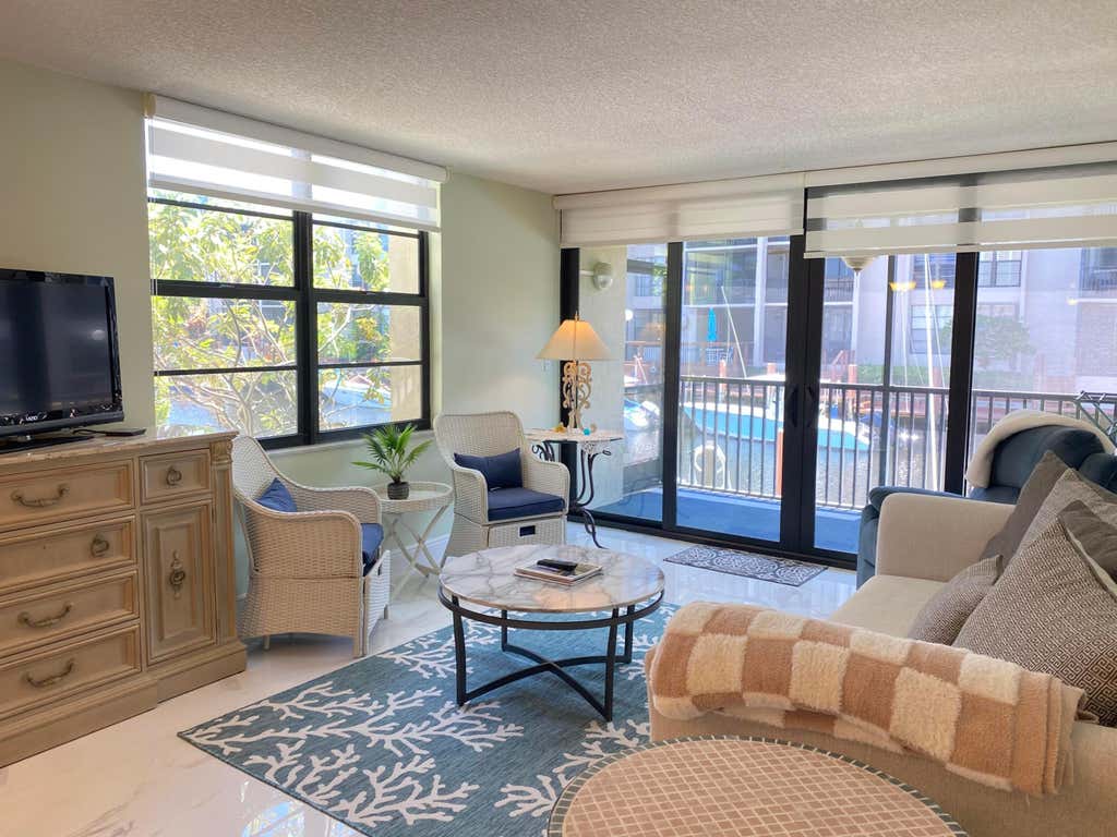Photo of 2 Royal Palm Way #101, Boca Raton, FL 33432 (MLS # B26064792)
