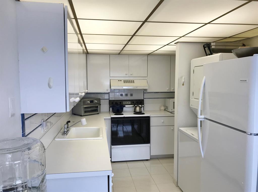 PINES OF DELRAY - Residential