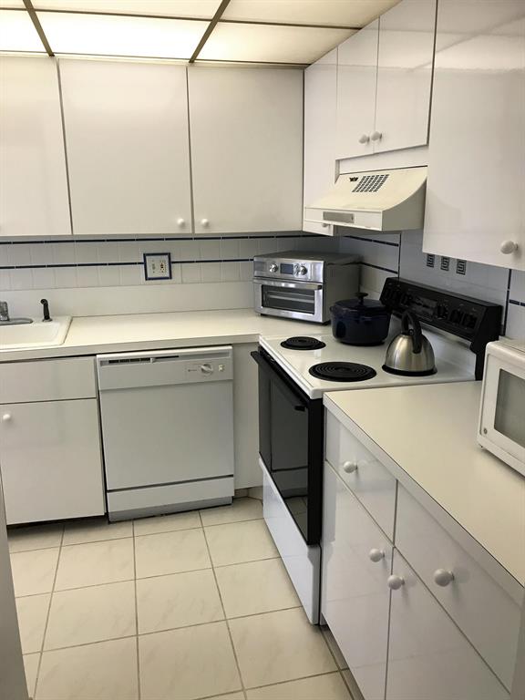 PINES OF DELRAY - Residential