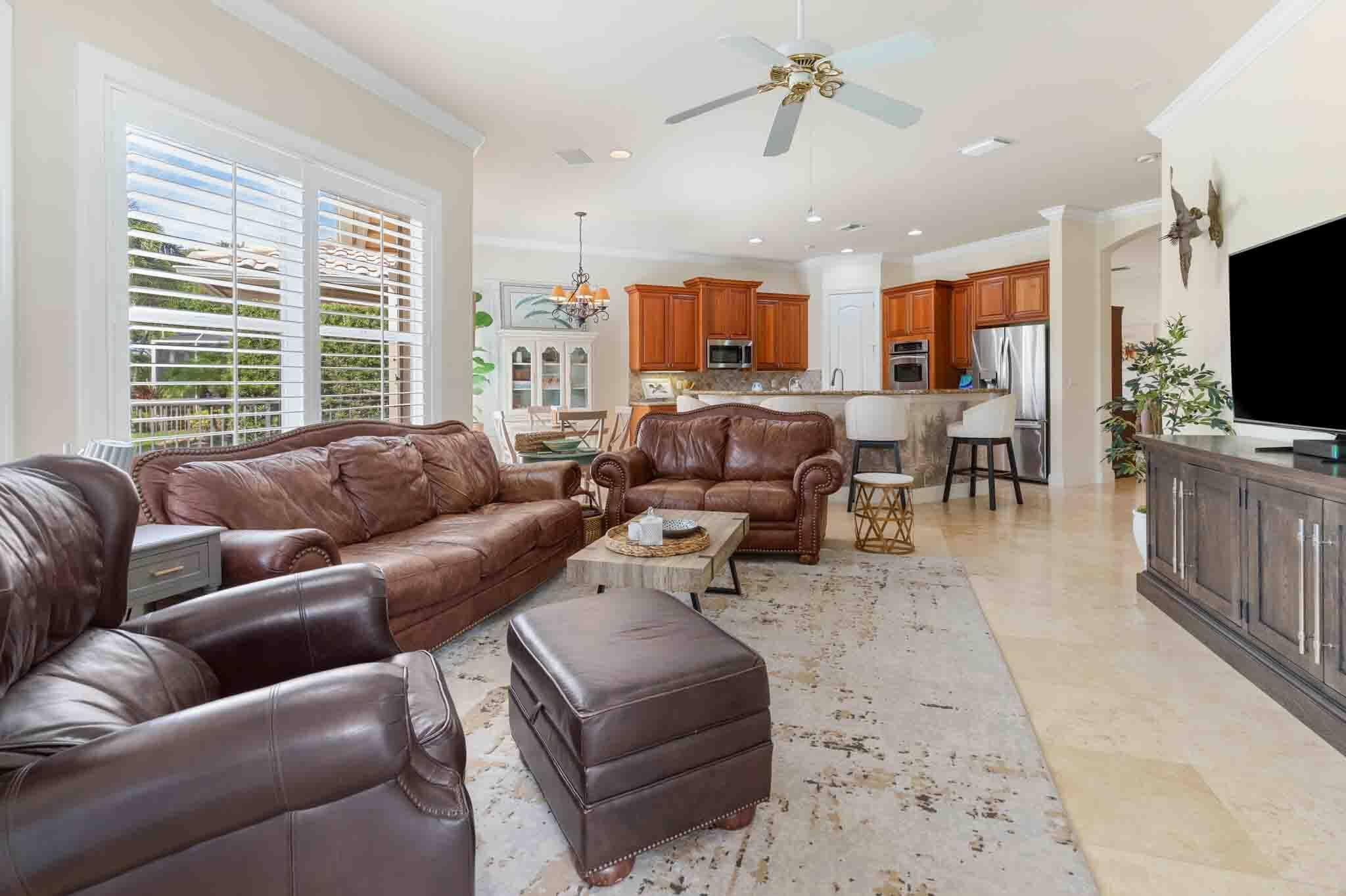 PALM COVE GOLF & YACHT CL - Residential