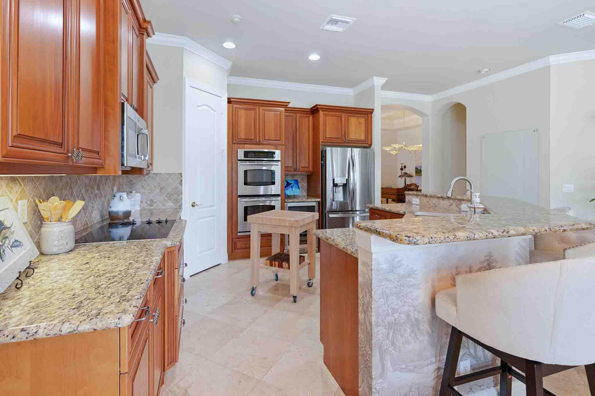 PALM COVE GOLF & YACHT CL - Residential