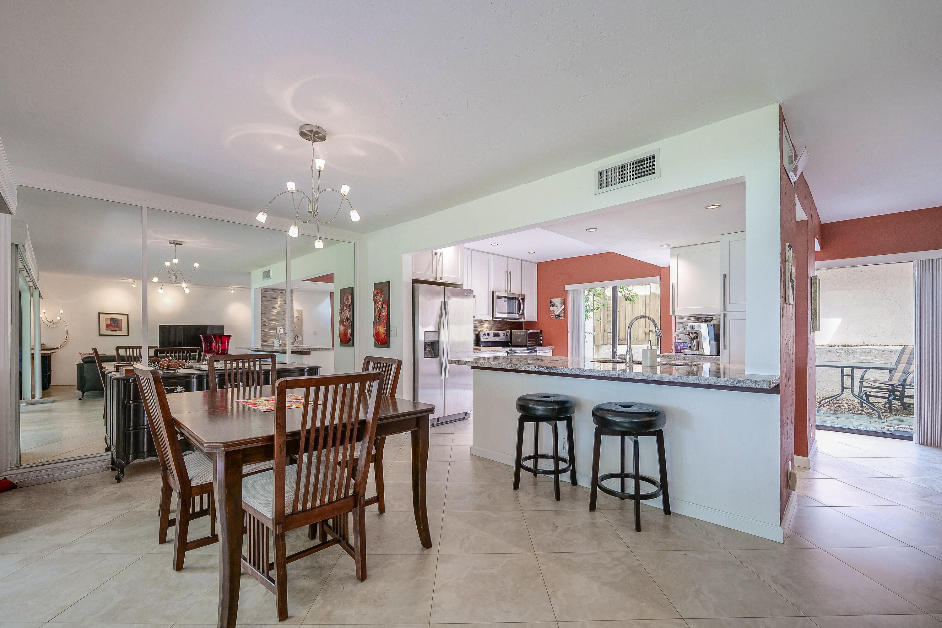 HILLS OF INVERRARY - Residential