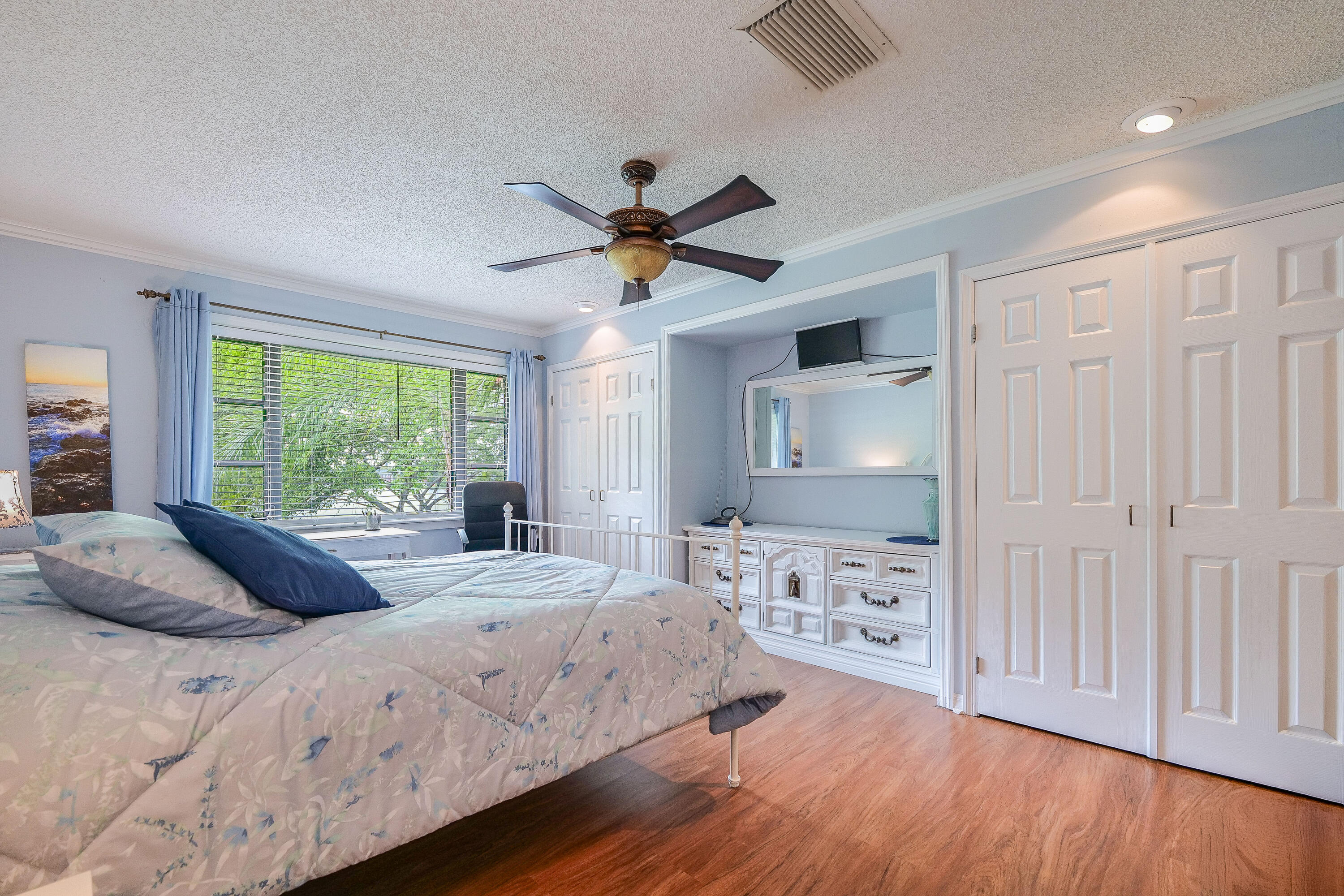 HILLS OF INVERRARY - Residential