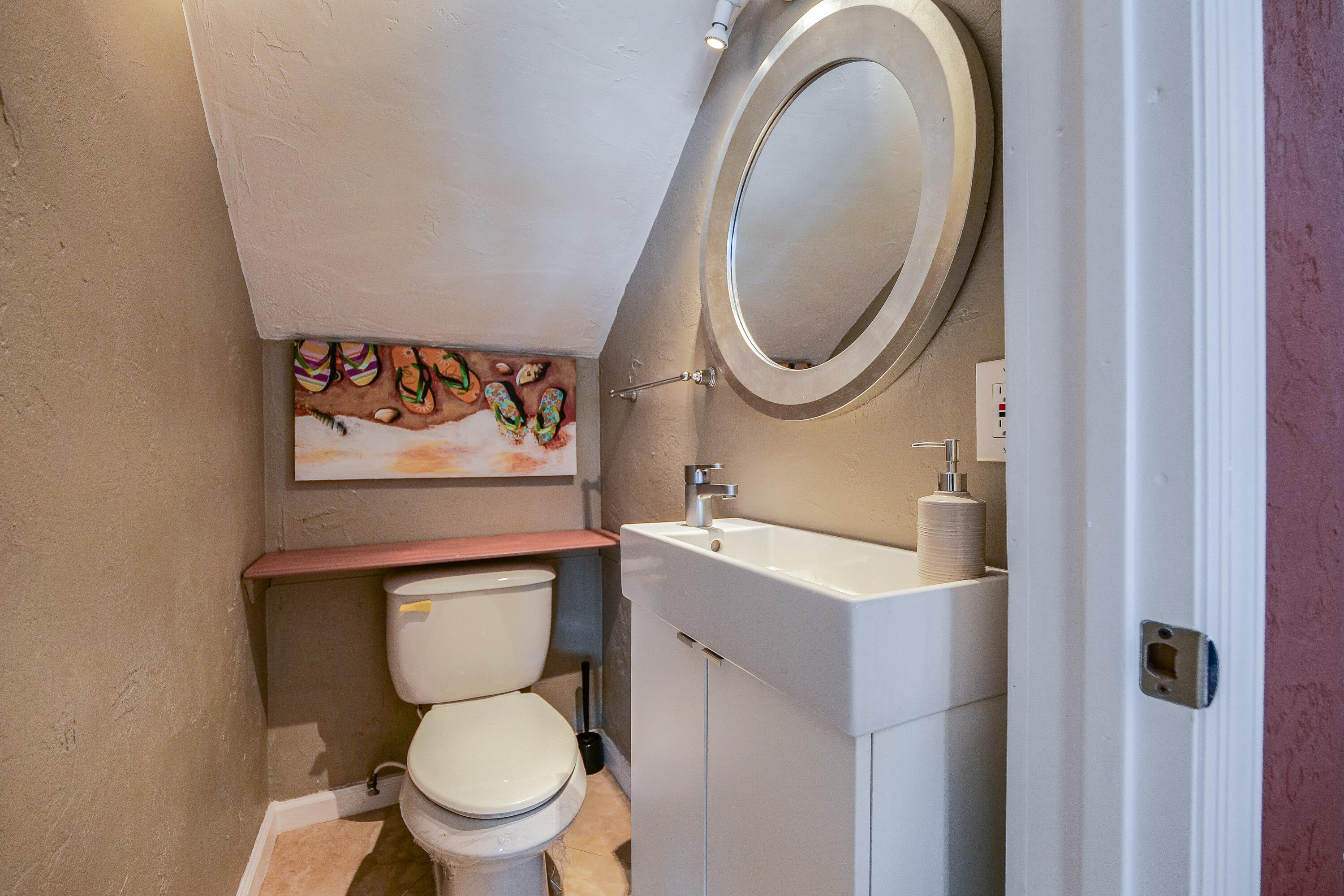 HILLS OF INVERRARY - Residential