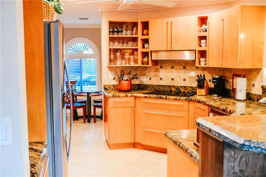 CORAL KEY VILLAS - Residential