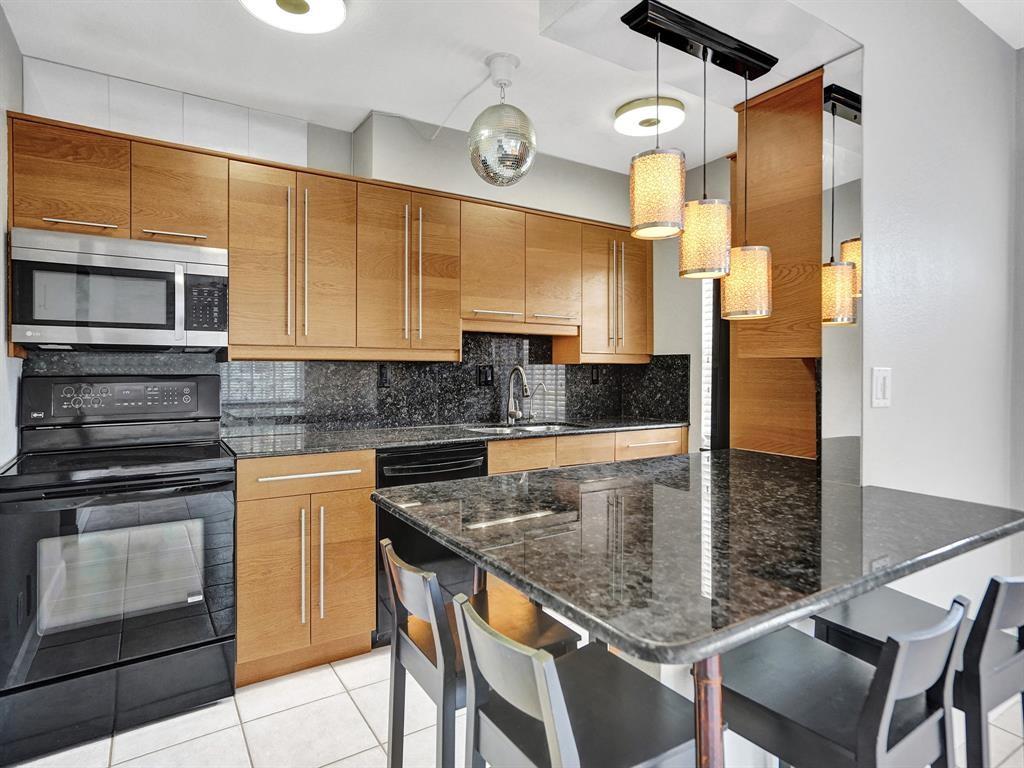 WILTON LAKE - Residential Lease