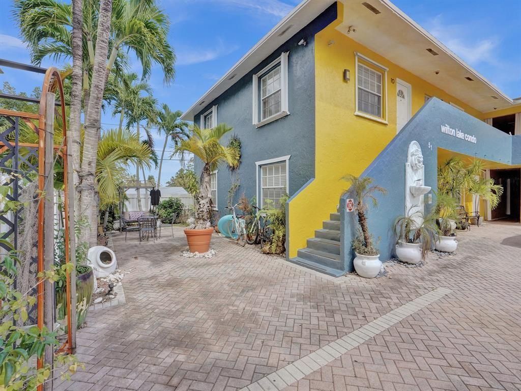 Photo of 51 NE 24th Street #10, Wilton Manors, FL 33305 (MLS # F10529641)