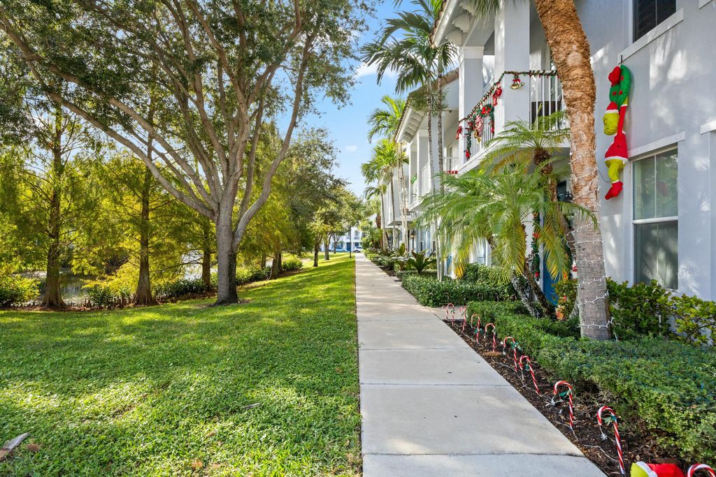 Photo of 1248 Via Fatini, Boynton Beach, FL 33426 (MLS # R11042594)