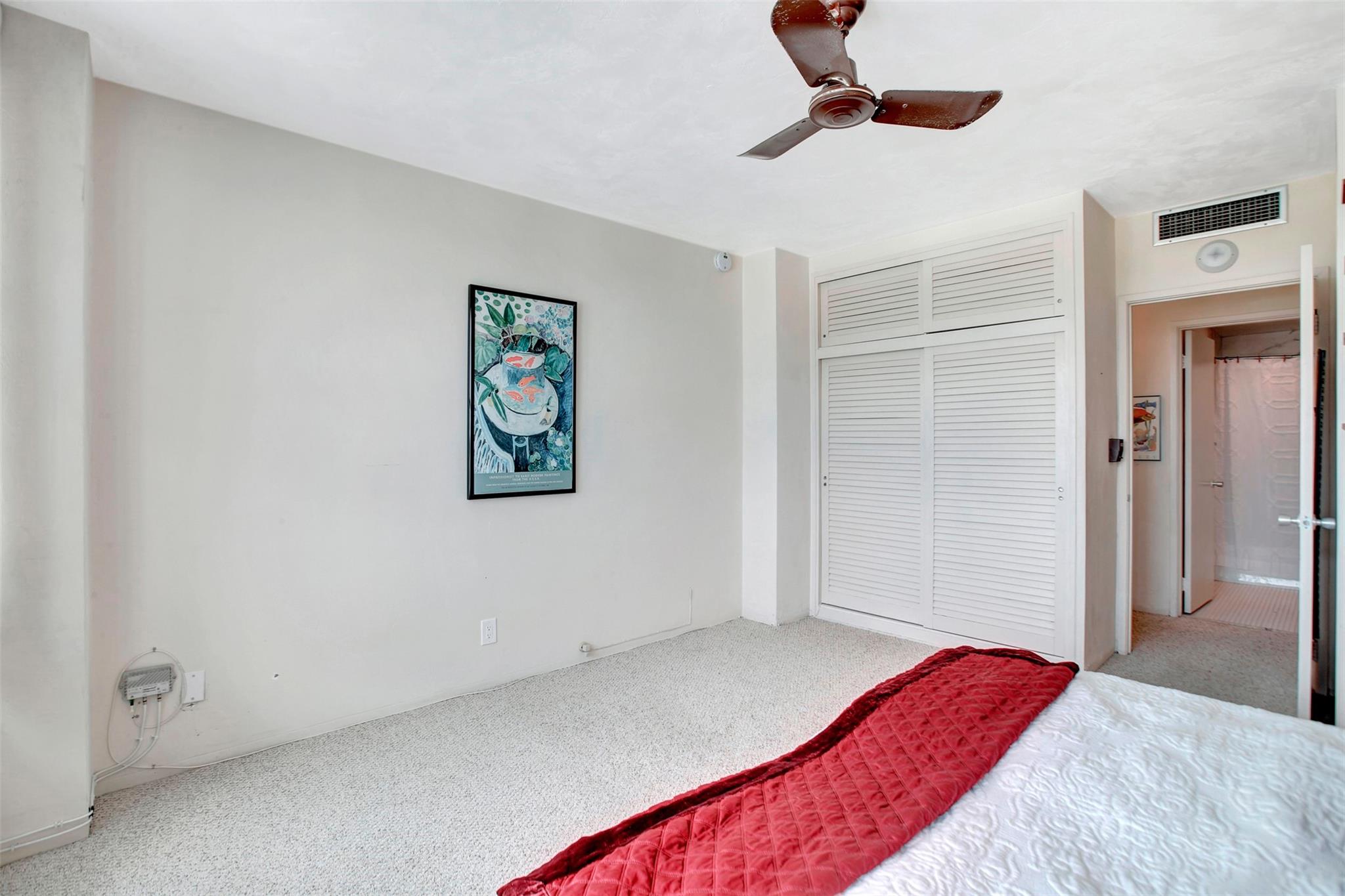 Coral Ridge Towers East - Residential