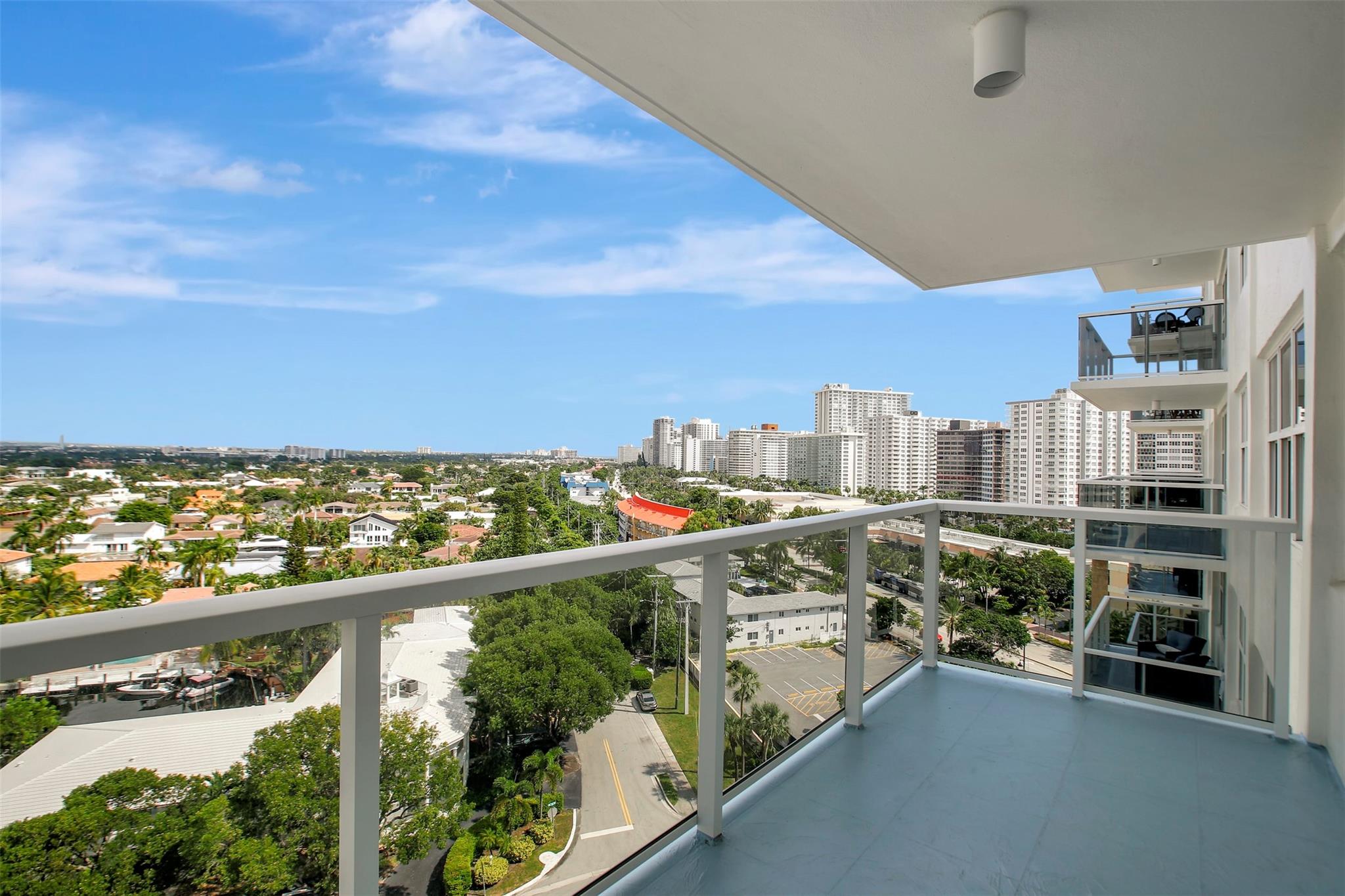 Coral Ridge Towers East - Residential