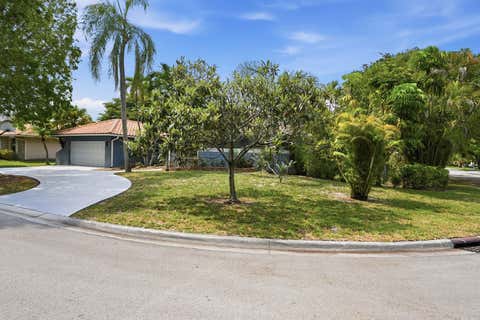 Tiny photo for 9033 NW 47th Court, Coral Springs, FL 33067 (MLS # B26027626)