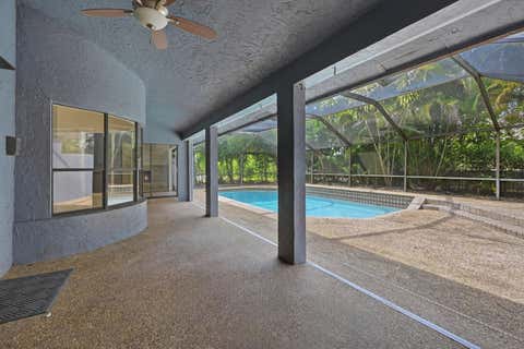 Tiny photo for 9033 NW 47th Court, Coral Springs, FL 33067 (MLS # B26027626)