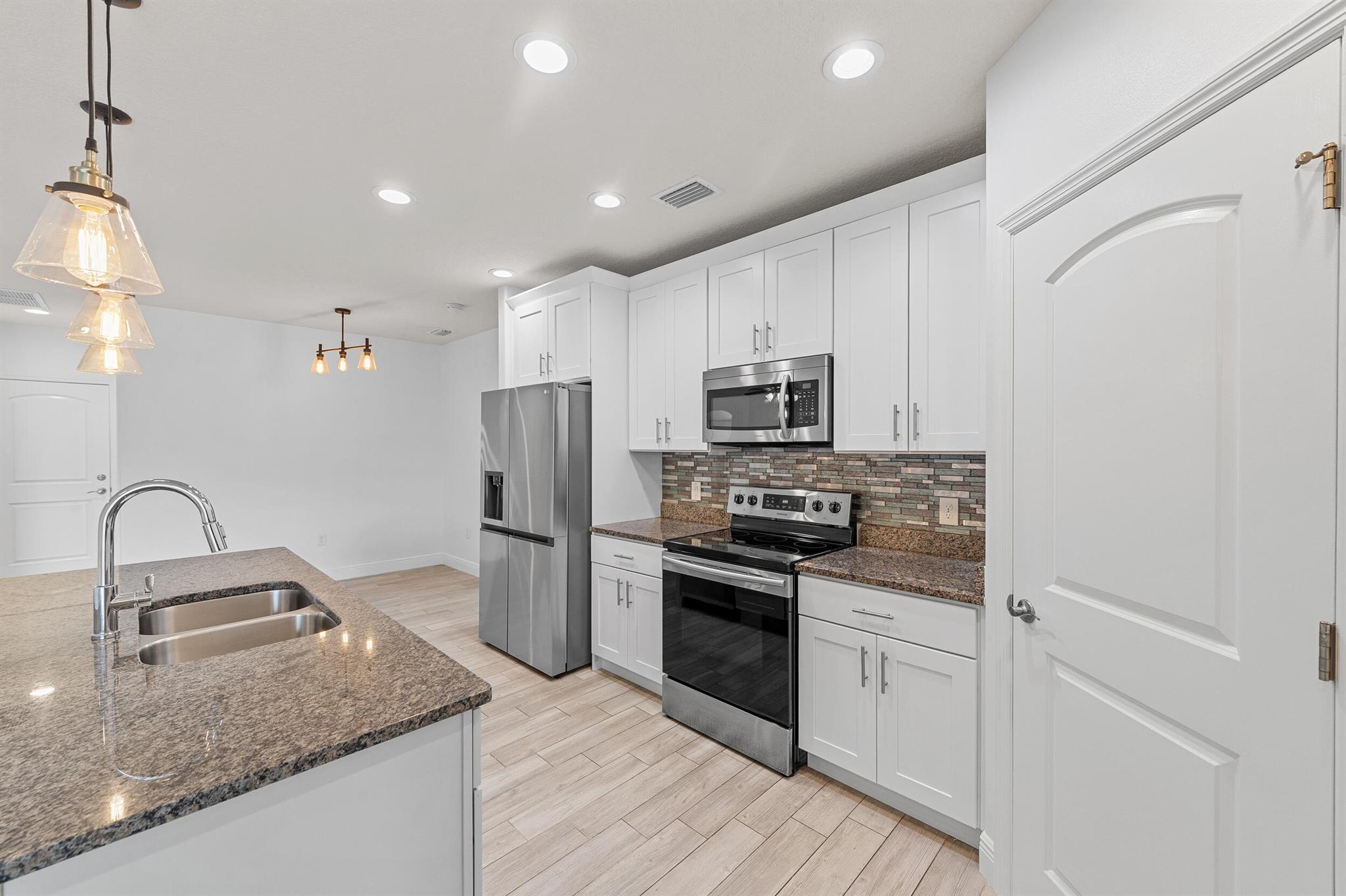 PORT MALABAR UNIT 20 - Residential Lease