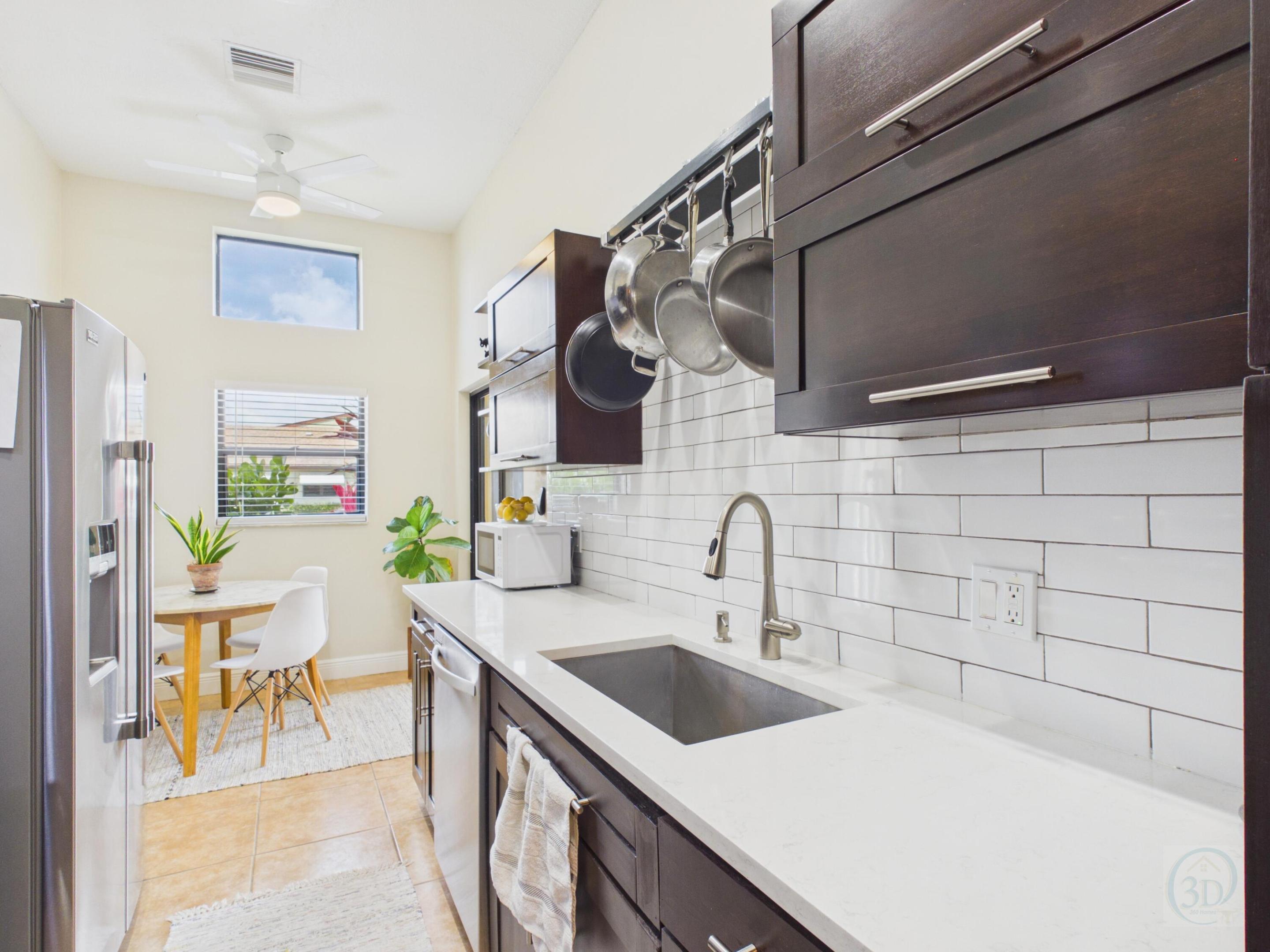 SAVANNAH'S CONDOMINIUM SECTION 1 PHASE 1-H - Residential