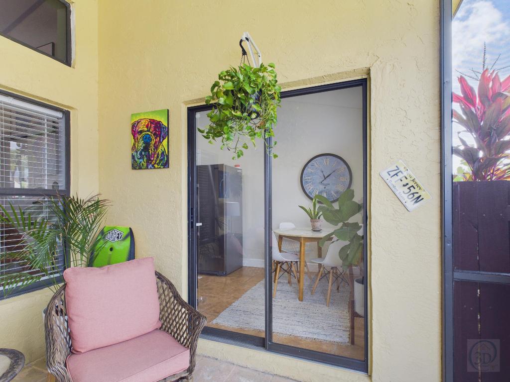 1726 W Royal Tern Lane 2, Fort Pierce, FL, 34982/$179,900 2 1726 W Royal Tern Lane 2