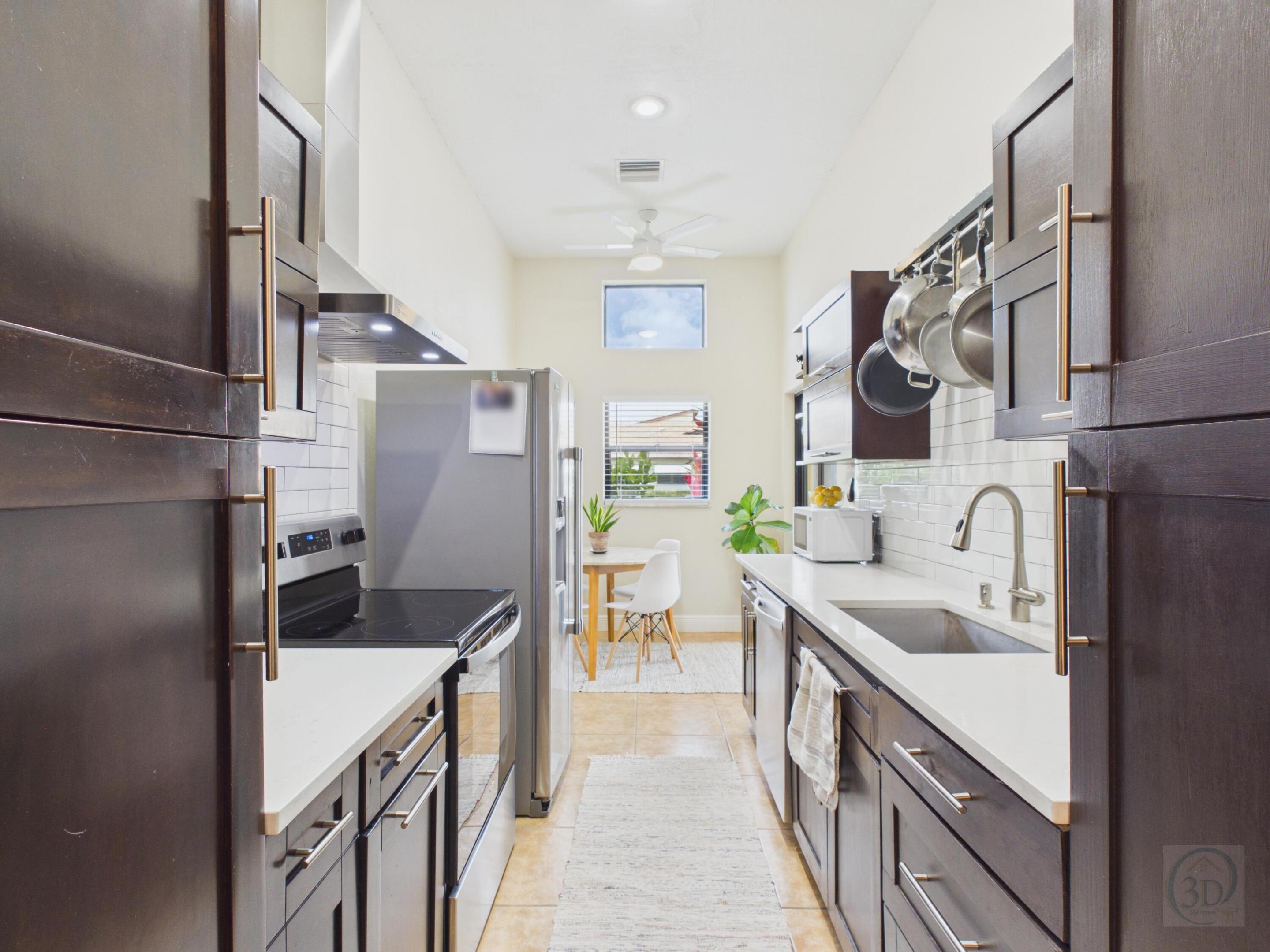SAVANNAH'S CONDOMINIUM SECTION 1 PHASE 1-H - Residential