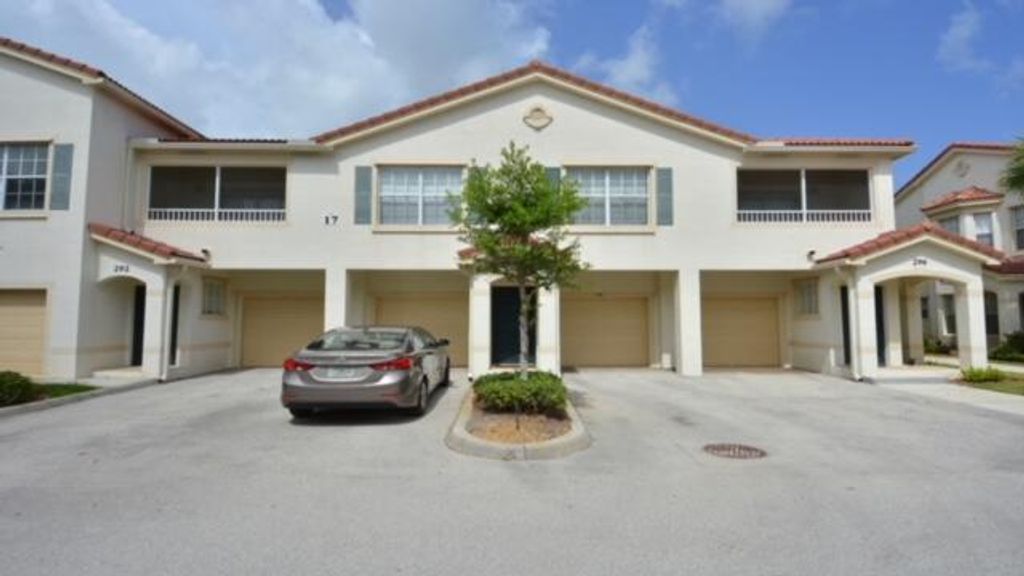 Photo of 294 SE Kitching Circle #294, Stuart, FL 34994 (MLS # R10981319)