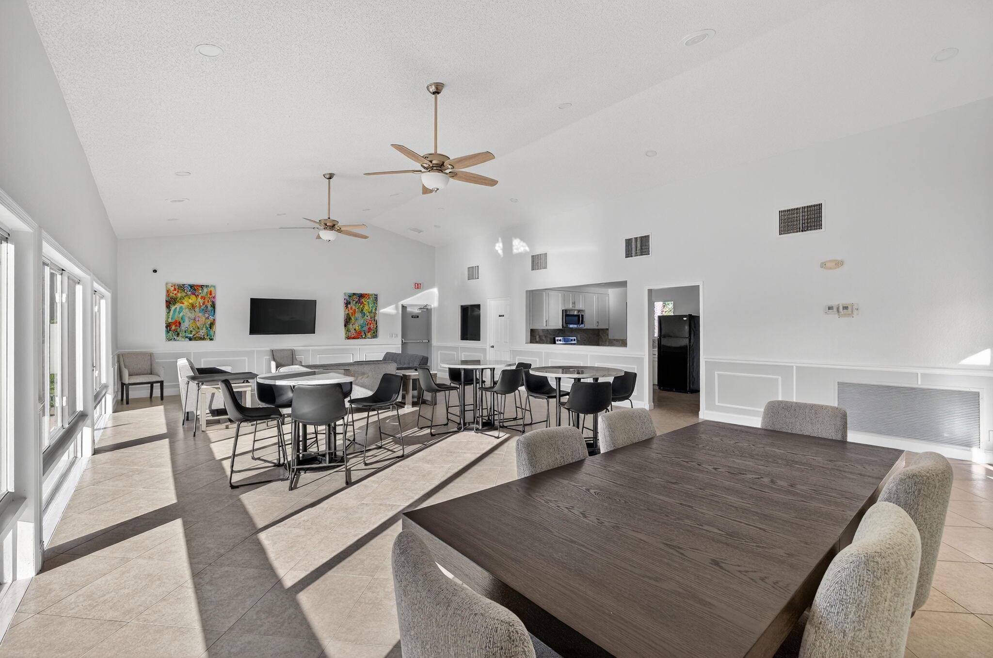 MONTEREY LAKE - Residential